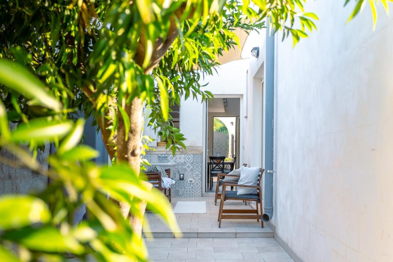La Costantina Casa Vacanze Casamassella Exterior foto